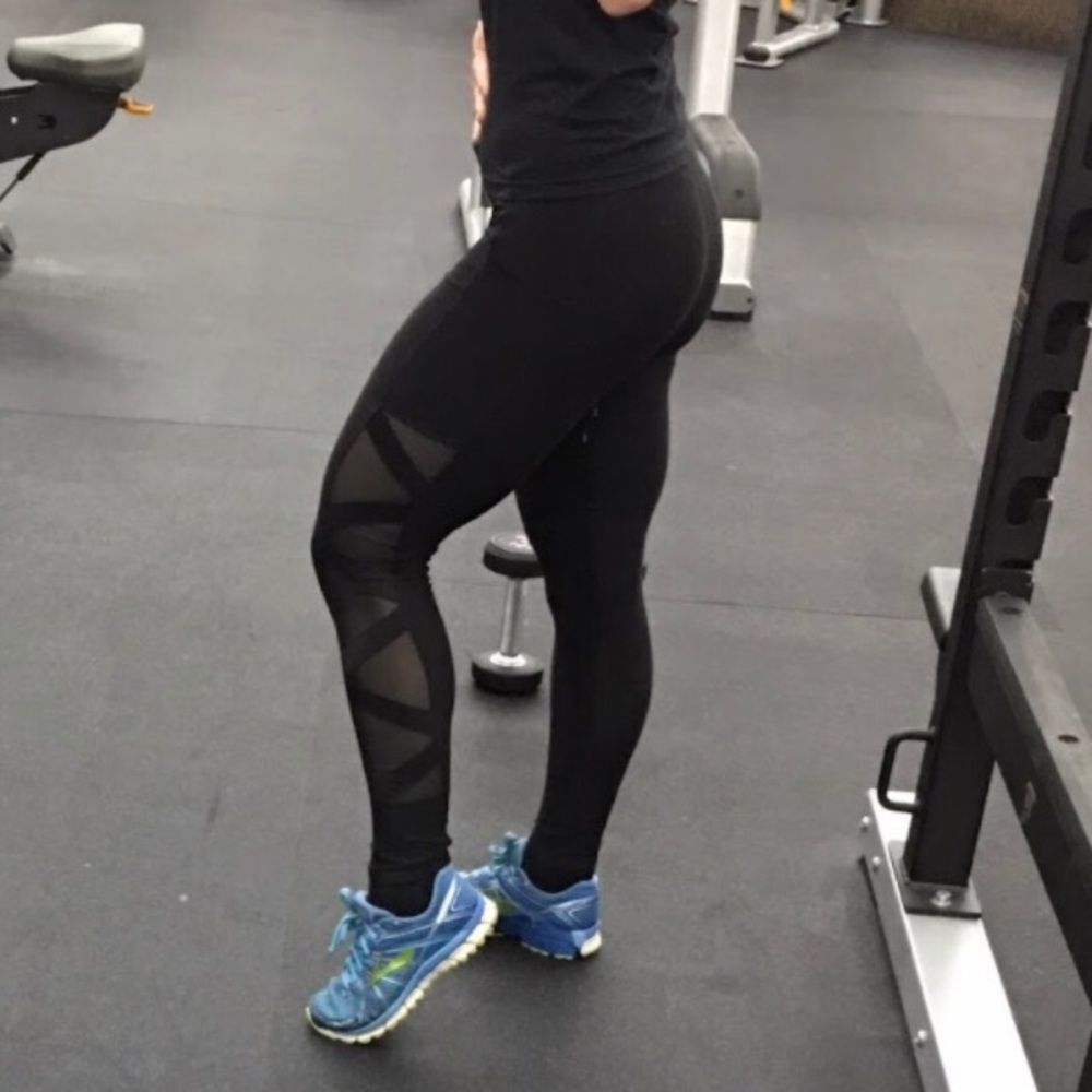 Super cute mesh Workout leggings